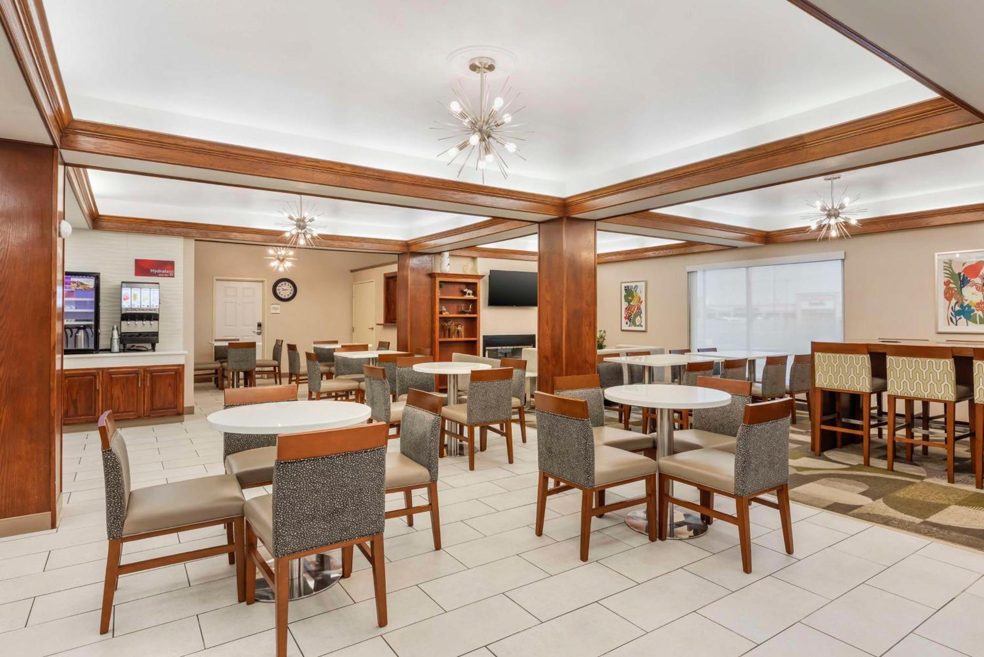 Best Western Plus Riata Brownwood Eksteriør billede