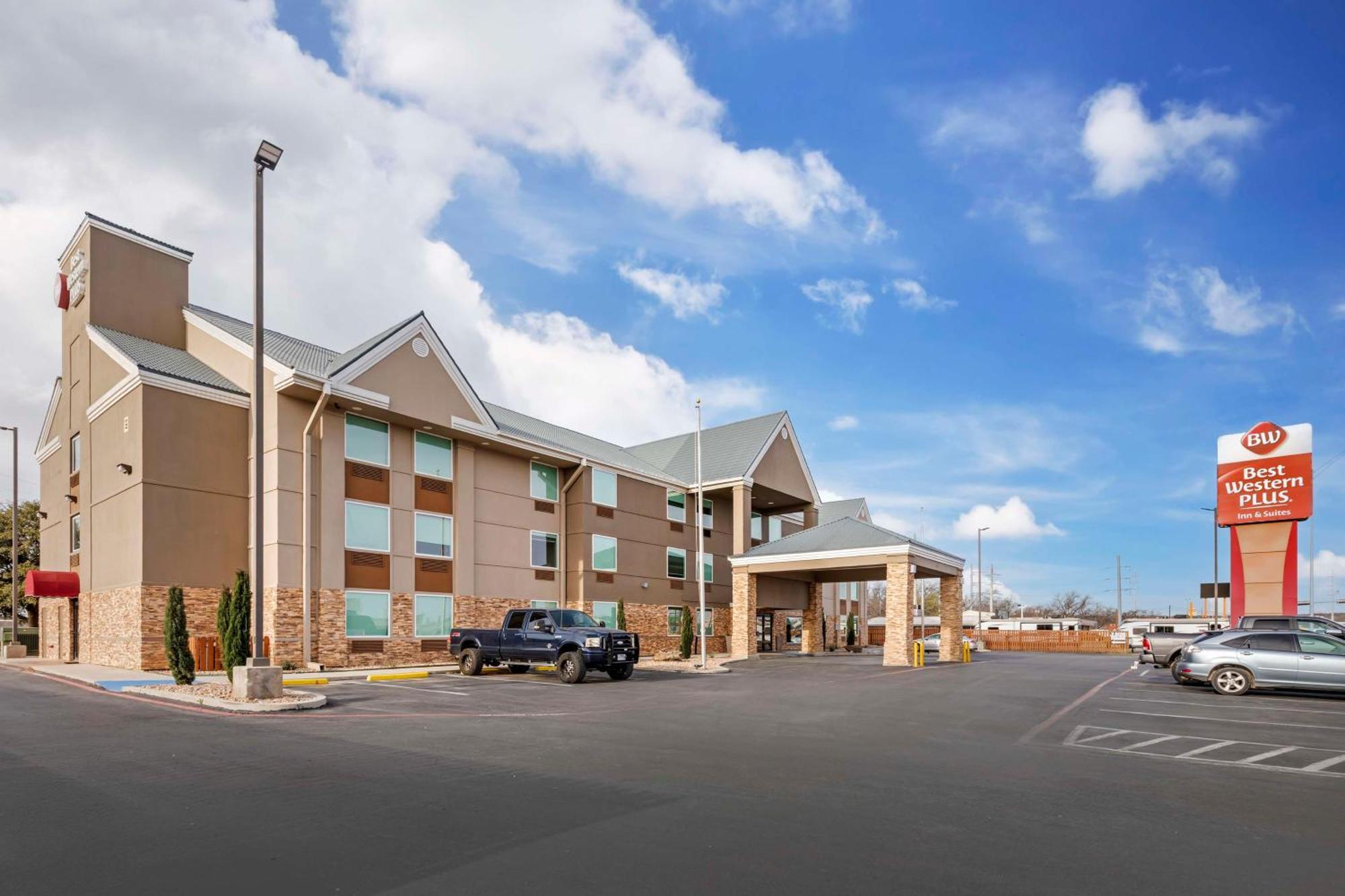 Best Western Plus Riata Brownwood Eksteriør billede